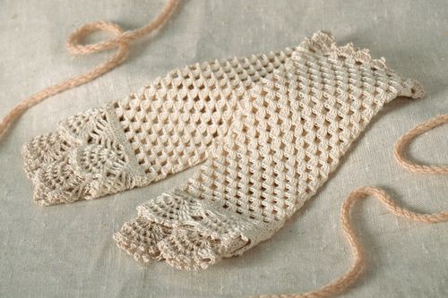 Mitaines tricotées ajourées faites main - MADEheart.com