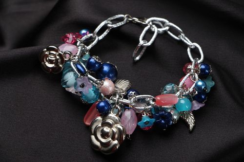 Bracelet with charms - MADEheart.com
