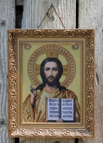 Icône religieuse brodée Jésus-Christ en perles de rocaille - MADEheart.com