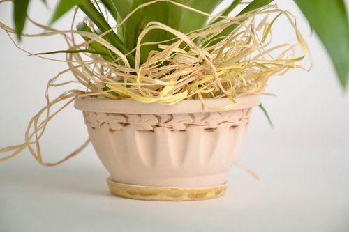 Flowerpot in pastel shades - MADEheart.com