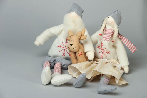 Homemade soft toys Snowy Couple - MADEheart.com