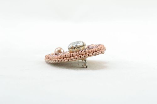 Broche en forme de coeur en perles de rocaille - MADEheart.com