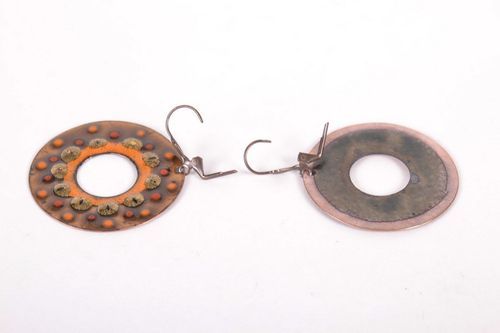 Round earrings made ​​of copper - MADEheart.com