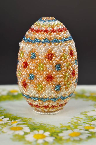 Пасхальное яйцо хэнд мэйд яйцо из бисера разноцветное пасхальный декор - MADEheart.com