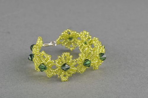 Bracelet fait main en perles de rocailles Cristal de neige vert - MADEheart.com