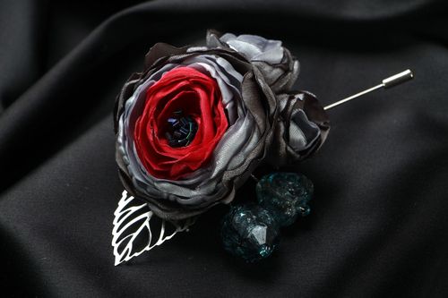 Broche-flor artesanal de couro genuíno Gótica rosa - MADEheart.com