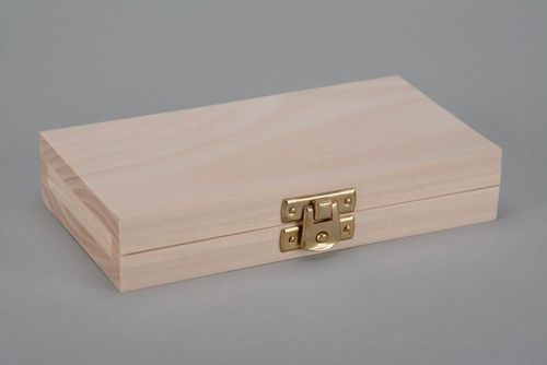 Blank Box Made of Wood - MADEheart.com