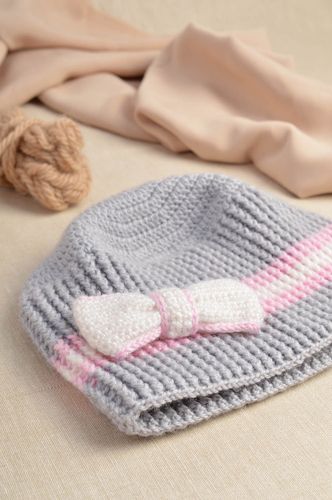 Gorro infantil rayado gris de lana ropa para niña hecha a mano regalo original - MADEheart.com