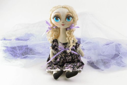 Designers doll with blue eyes - MADEheart.com