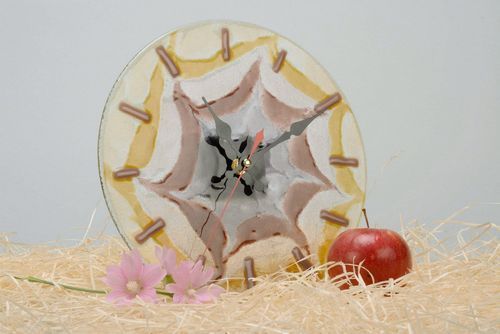 Horloge murale en verre artisanale Étoile - MADEheart.com