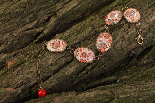 Bracelet fait main chaînette résine pour bijoux original à motif floral oriental - MADEheart.com