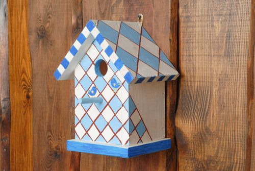 Wooden birdhouse - MADEheart.com