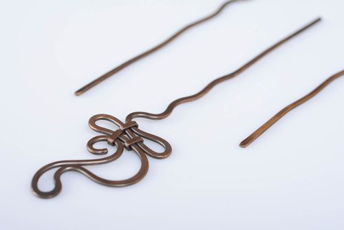 Wire Wrap Haarnadel aus Kupfer Accessoire für Haare Kopfschmuck handmade - MADEheart.com