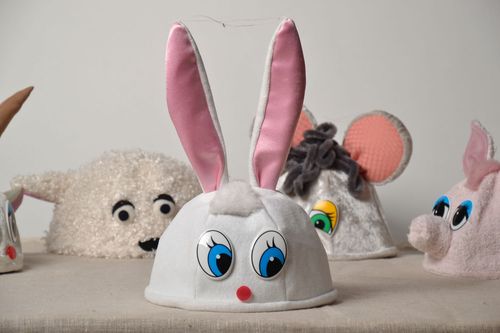 Gorro infantil de carnaval na forma de um coelho - MADEheart.com