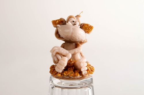 Handmade monkey figurine cute aromatized candle stylish paraffin candle - MADEheart.com