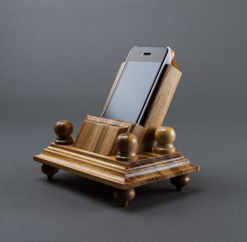 Wooden phone stand - MADEheart.com
