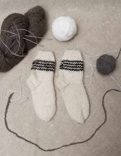 Chaussettes en laine pour enfant - MADEheart.com