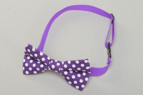 Nœud papillon en tissu original à pois violet fait main pour homme et femme - MADEheart.com