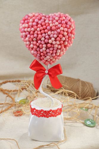 Arbre topiaire coeur rose en polystyrène avec pot fait main romantique décoratif - MADEheart.com