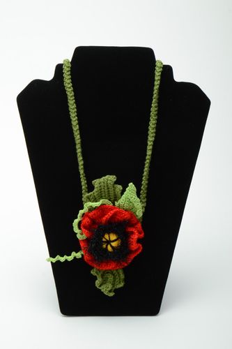 Handmade crochet acrylic and cotton flower necklace - MADEheart.com
