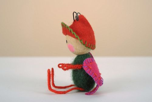Elfe jouet mou fait main - MADEheart.com