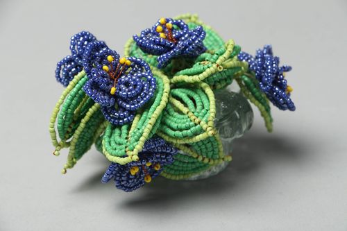 Corbeille en verre avec fleurs en perles de rocaille Violettes  - MADEheart.com