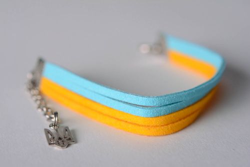 Bracelet en simili cuir Bleu et jaune fait main - MADEheart.com