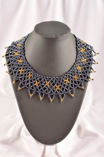 Handmade Ethno Kette Schmuck aus Rocailles Damen Collier lange Halskette grell - MADEheart.com