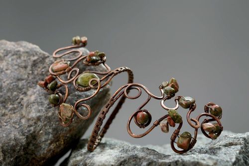 Bracelet en cuivre et unakite Gaïa fait main - MADEheart.com