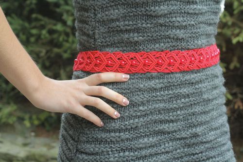 Cintura da donna intrecciata fatta a mano cinghia di fili rossi accessori donna - MADEheart.com