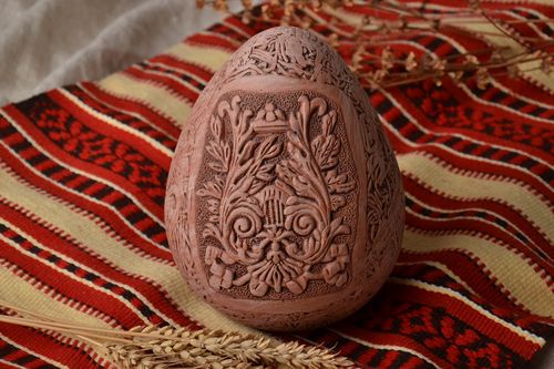 Ceramic Easter egg with molded elements - MADEheart.com