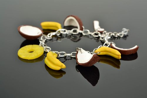 Bracelete de argila de polímero feito à mão acessório de mulher artesanal Frutas - MADEheart.com