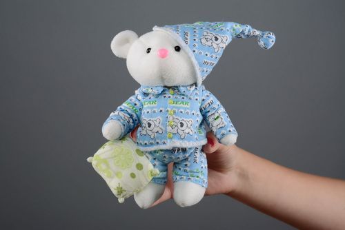 Brinquedo Urso no pijama - MADEheart.com