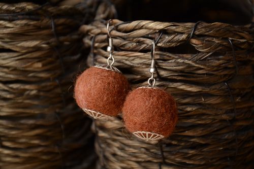 Brown wet felted wool earrings - MADEheart.com
