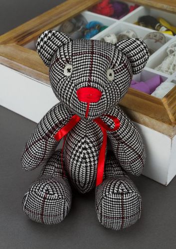 Brinquedo macio Urso - MADEheart.com