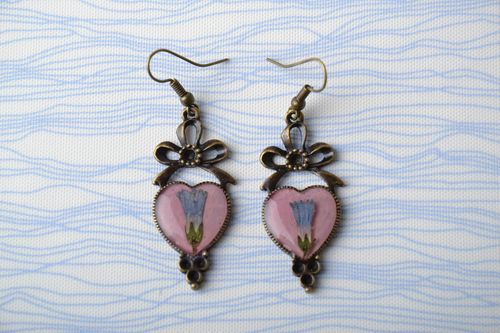 Handmade earrings with natural flowers - MADEheart.com