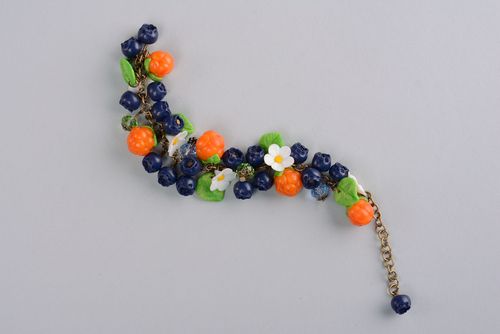Plastic bracelet with flowers and berries - MADEheart.com