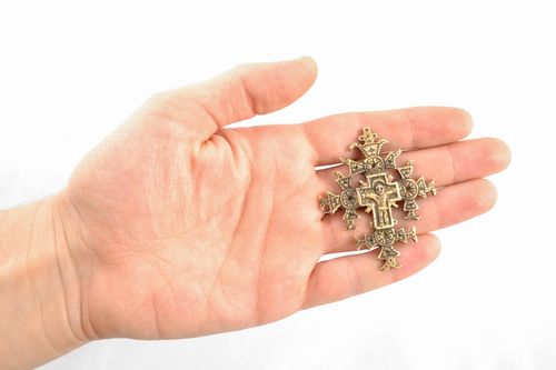 Amuleto zgard fatto a mano a forma di croce di bronza accessorio originale  - MADEheart.com
