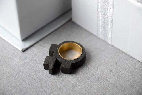 Черное кольцо ручной работы красивое кольцо из бетона кольцо из латуни - MADEheart.com