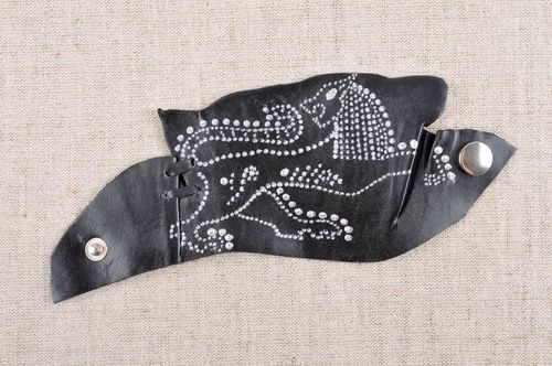 Pulsera de cuero hecha a mano hermosa accesorio para mujer regalo original - MADEheart.com