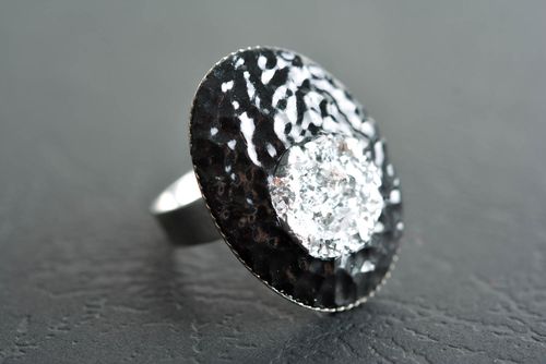 Anello da donna fatto a mano anello di metallo bello di argilla polimerica - MADEheart.com
