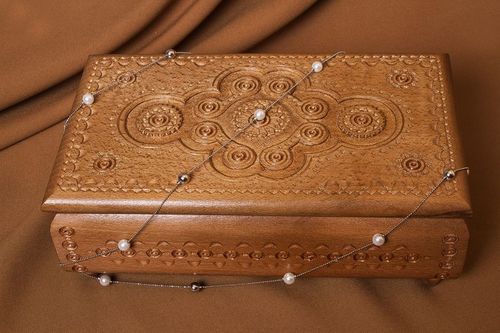 Scatola di legno fatta a mano cofanetto di legno scrigno intagliato a mano - MADEheart.com