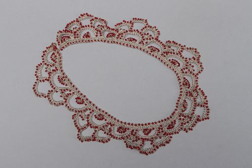 Crochet thread necklace - MADEheart.com