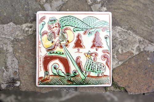 Painel de cerâmica artesanal pintado com tintas naturais em estilo étnico - MADEheart.com