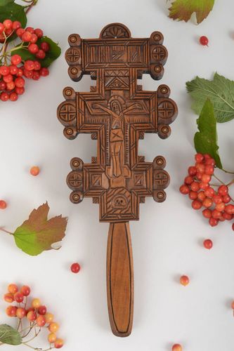 Крест ручной работы христианский резной крест из дерева украшение на стену - MADEheart.com