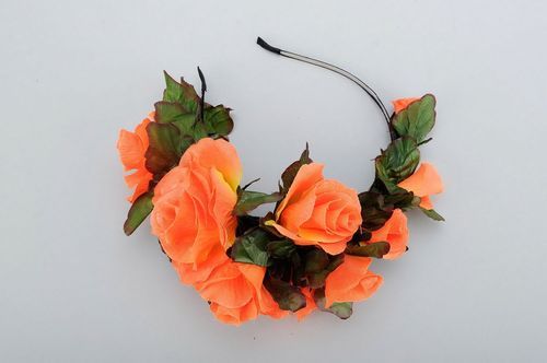 Aro de cabelo com flores artificiais - MADEheart.com