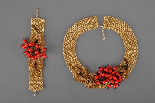 Collier et bracelet en perles de rocailles faits main - MADEheart.com