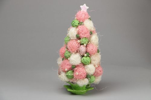 Dekorativer Weihnachtsbaum - MADEheart.com