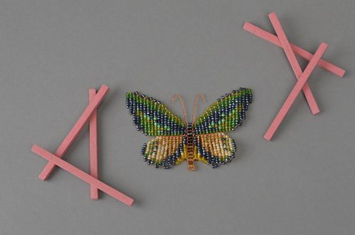 Schmetterling Magnet aus Glasperlen für Kühlschranktür Designer toll handgemacht - MADEheart.com