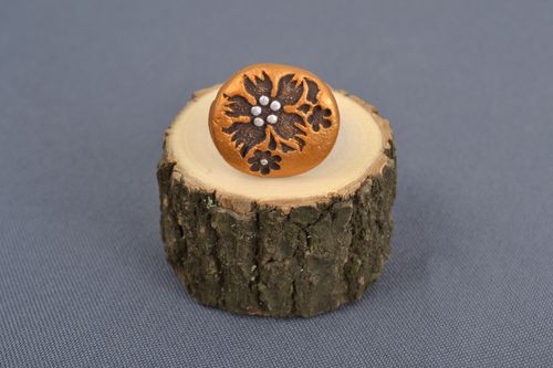 Origineller bemalter Schmuck Ring handmade aus Ton für Damen - MADEheart.com